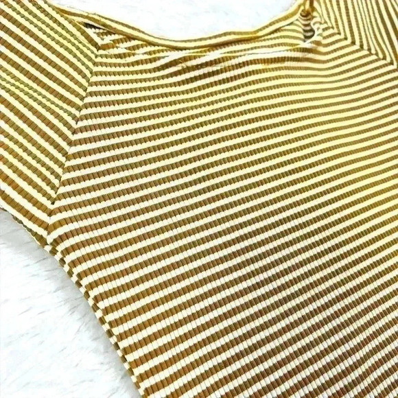 O’Neill Mustard Yellow & White Pinstripe Off Shoulder Ribbed Cropped Top Size L - Picture 5 of 12